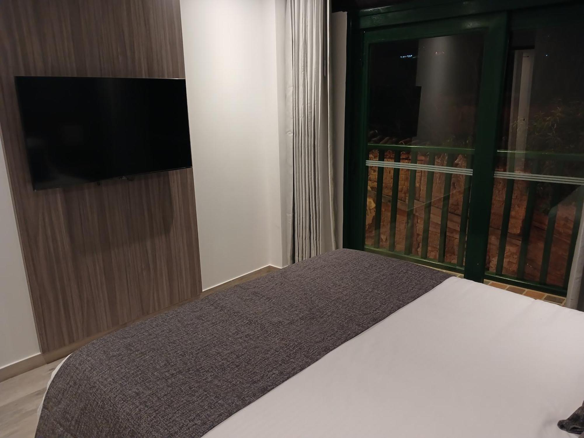Hotel Santino Jenesano Dış mekan fotoğraf